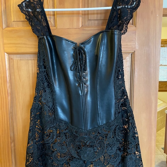 Leather & lace corset dress - Picture 1 of 4